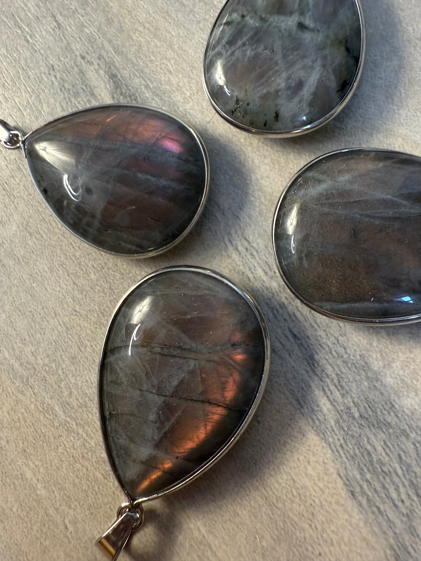 Lab Labradorite Pendant / keying