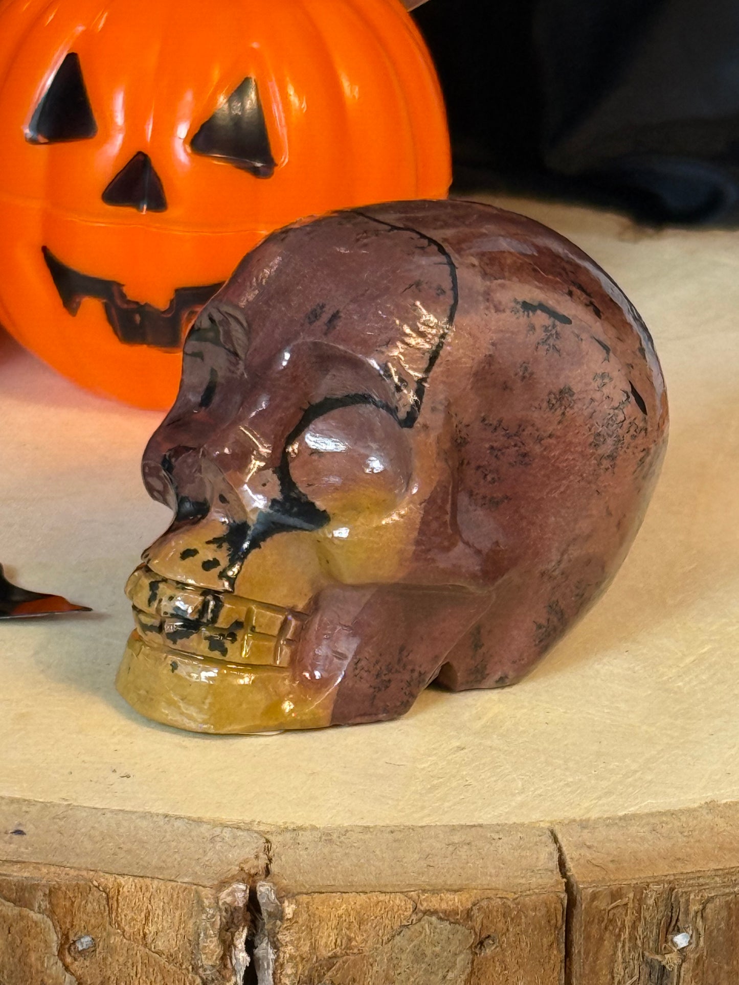 Picture Jasper Skull (mookaite)