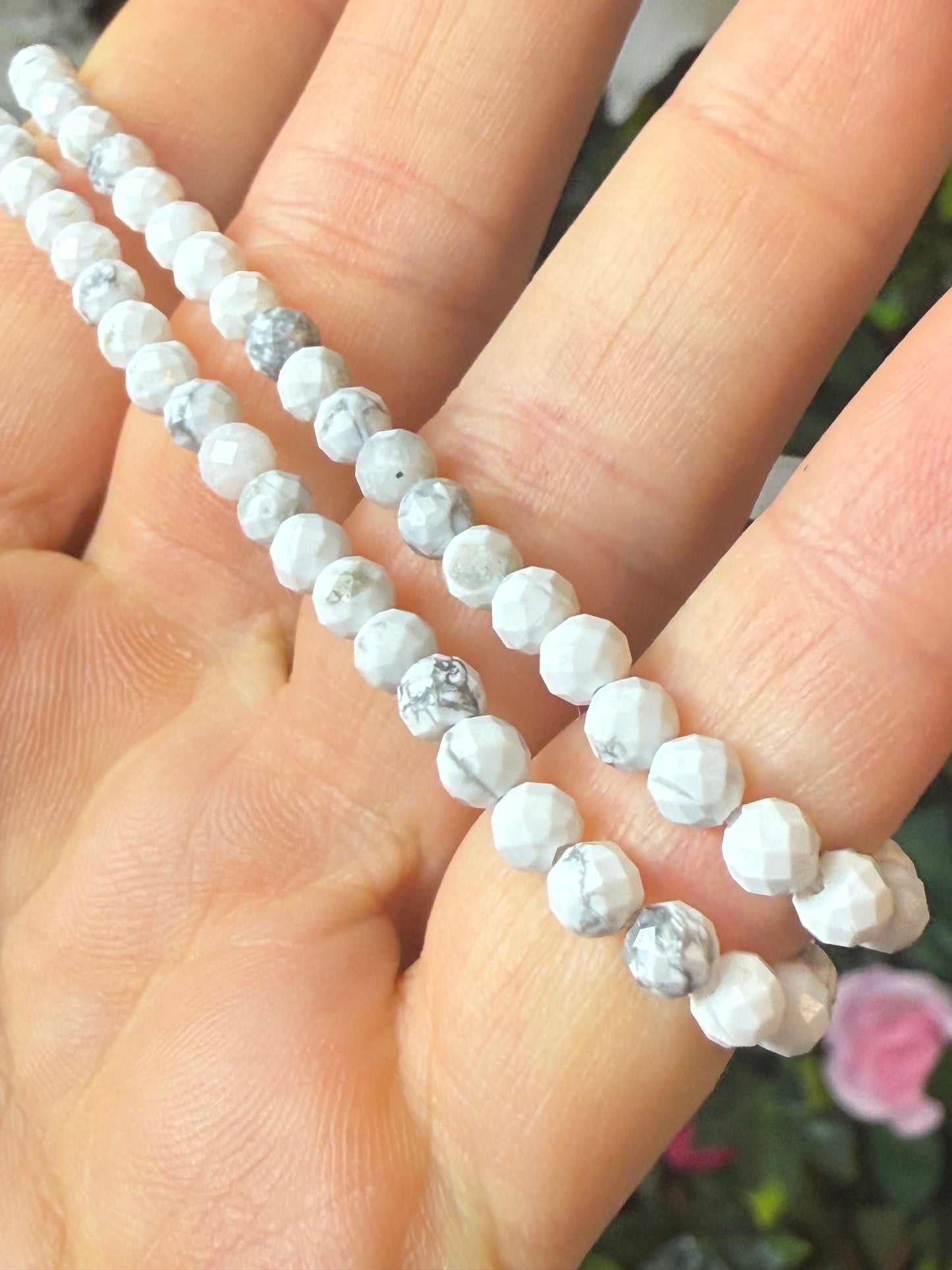 Facet Howlite Bracelet