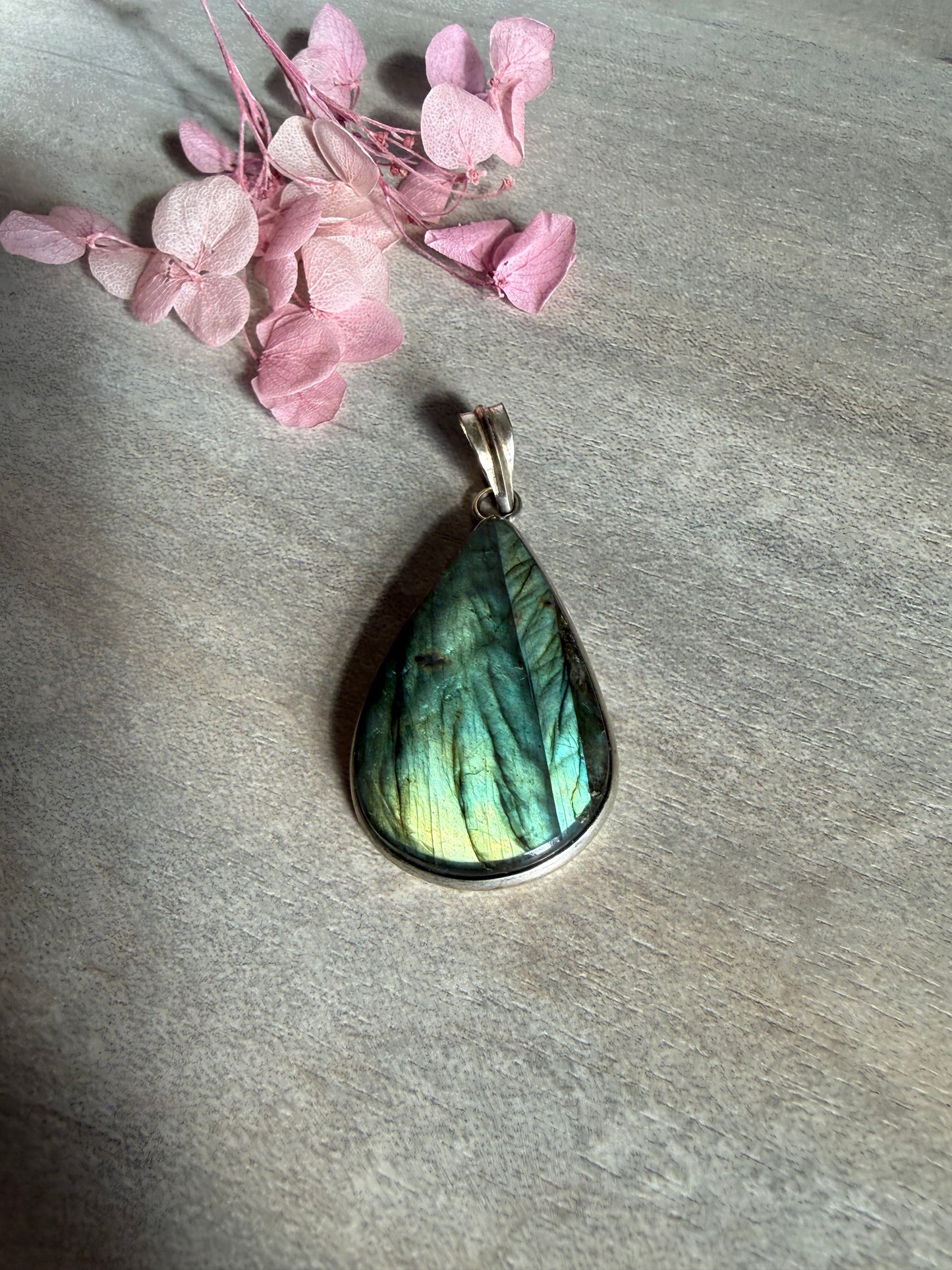 Labradorite Teardrop Pendant - Silver plated
