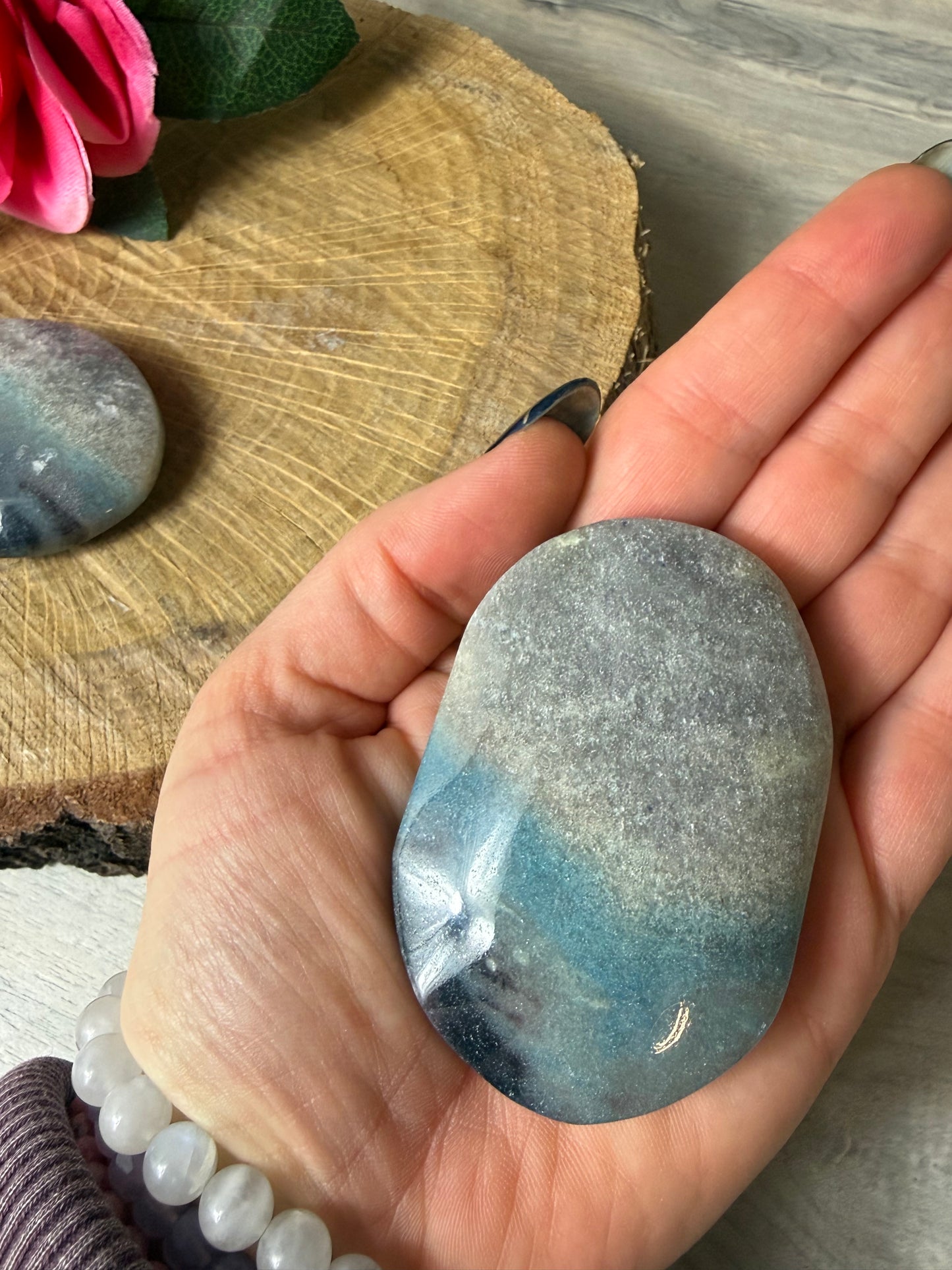 Trolleite Palm Stone