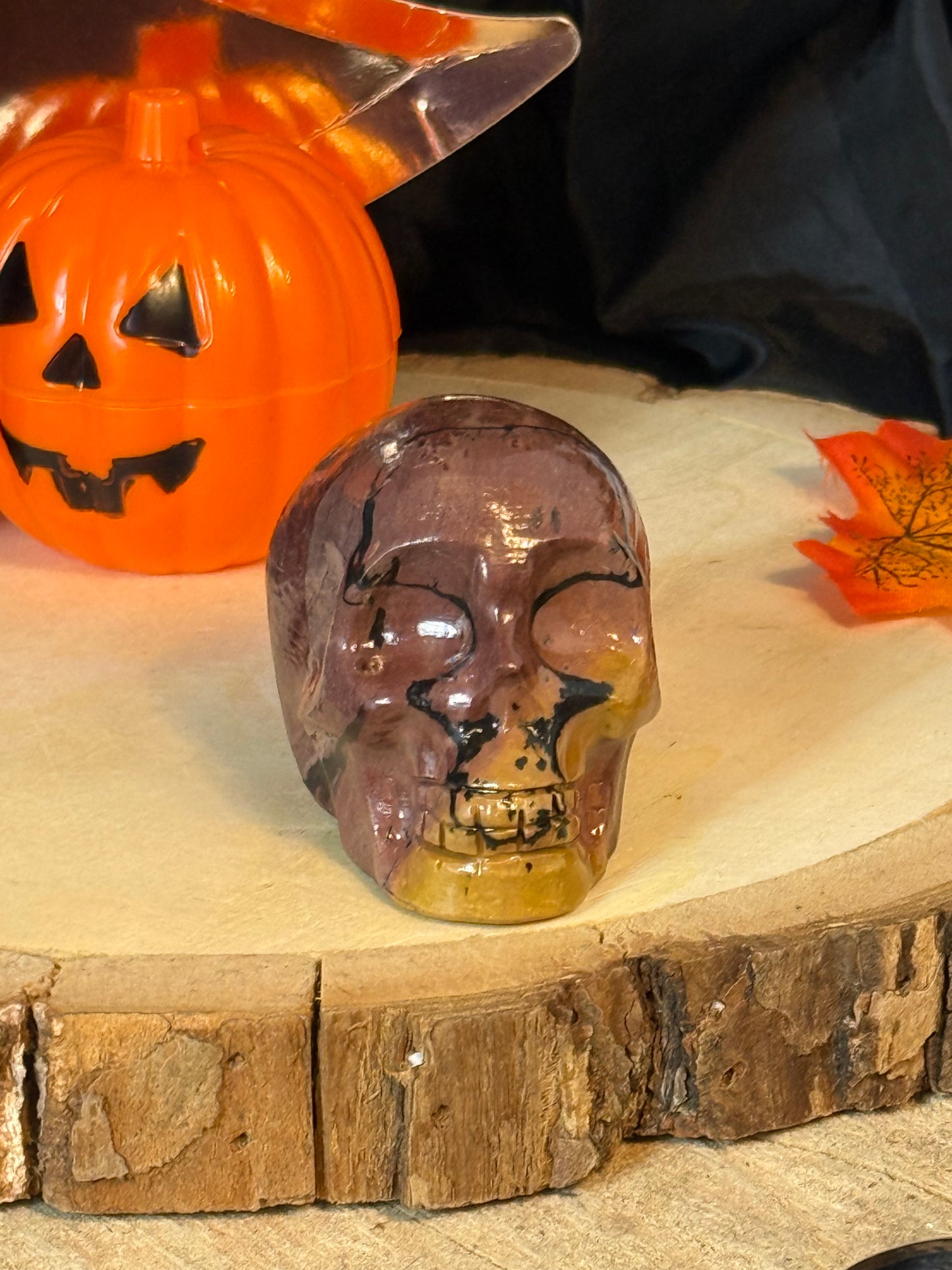 Picture Jasper Skull (mookaite)