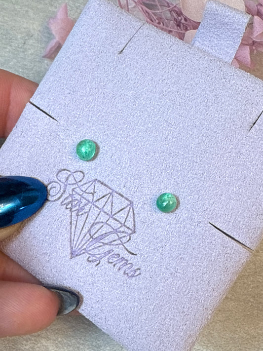 Handmade Indian Emerald 925 Earrings Studs - 4mm