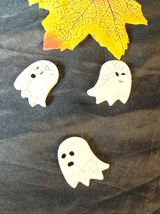 White howlite Ghost