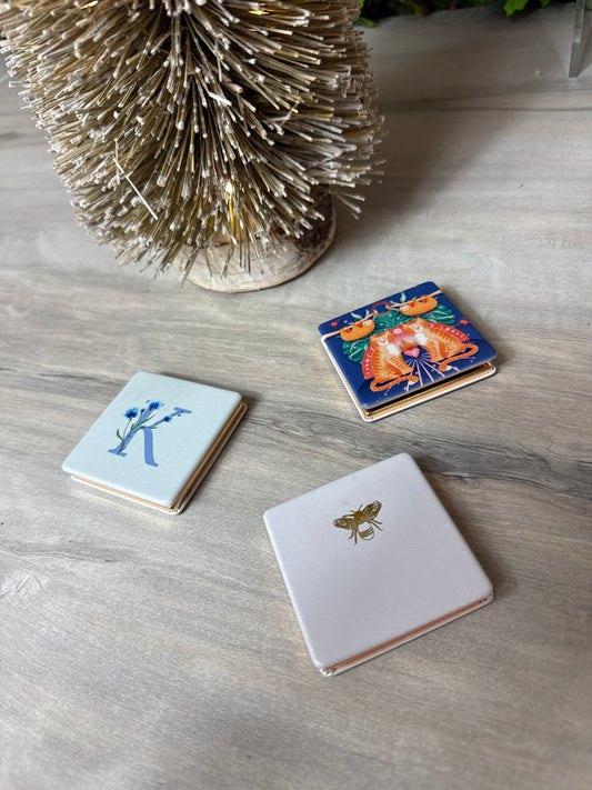 Double vanity mirror