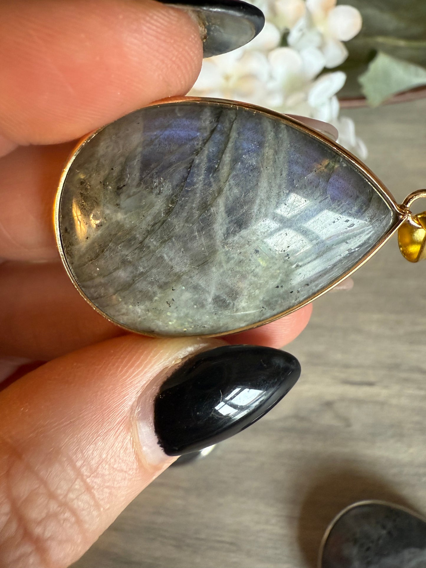 Lab Labradorite Pendant / keying