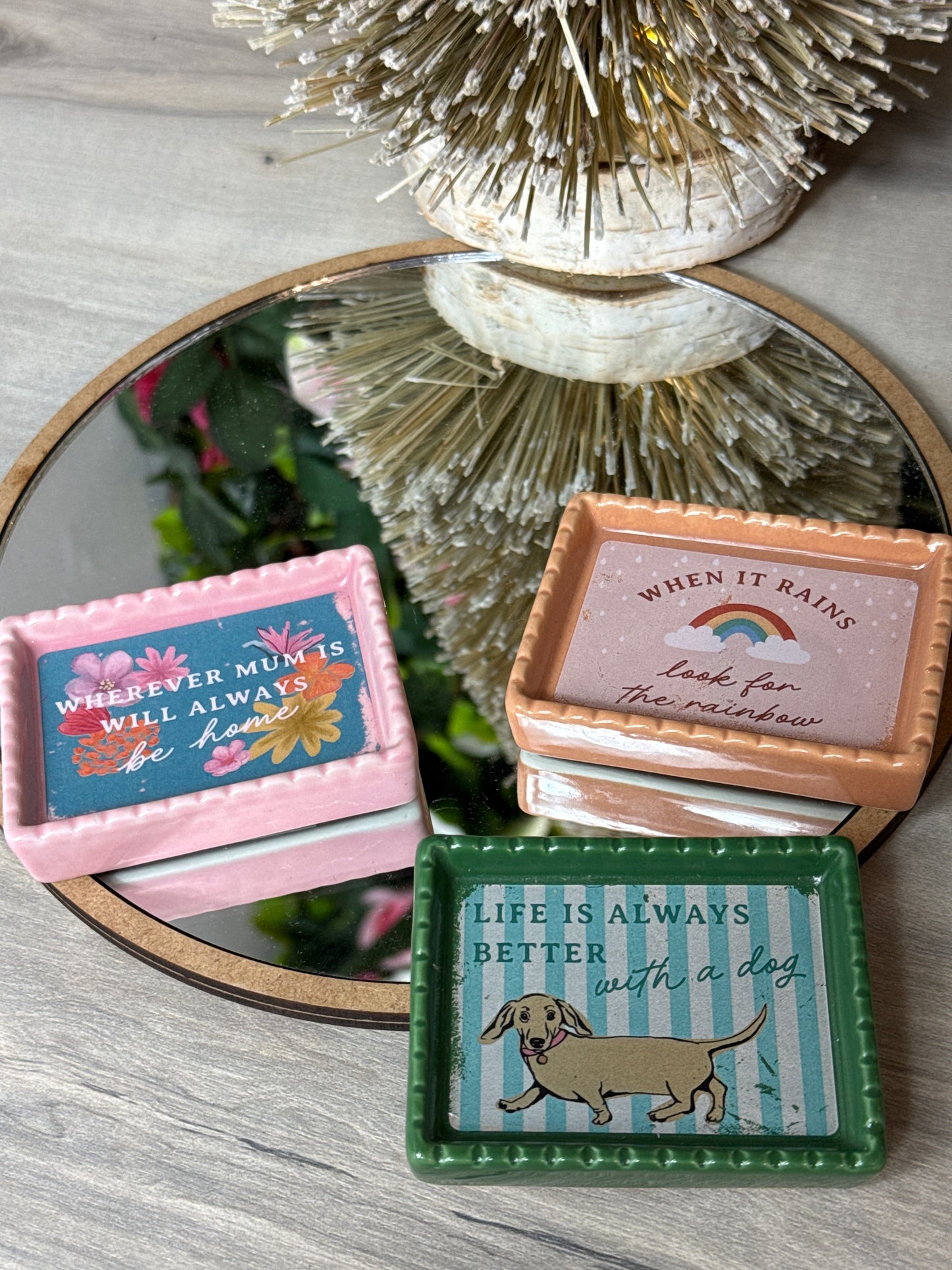 Scallop Vintage Look Trinket Dish