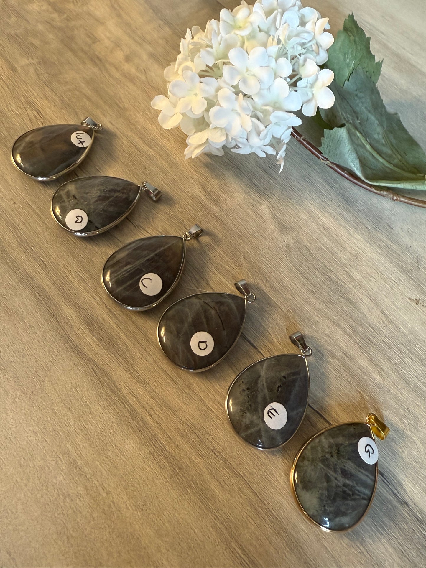 Lab Labradorite Pendant / keying