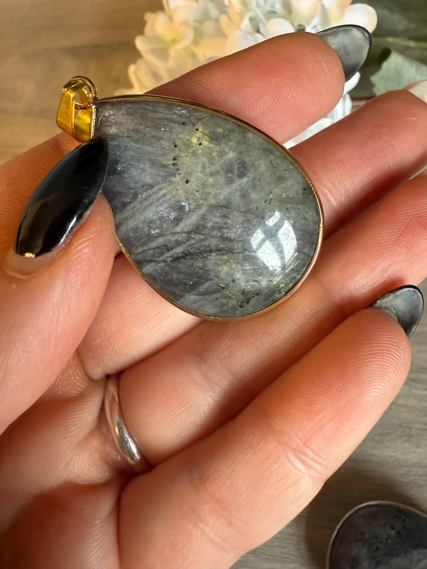 Lab Labradorite Pendant / keying