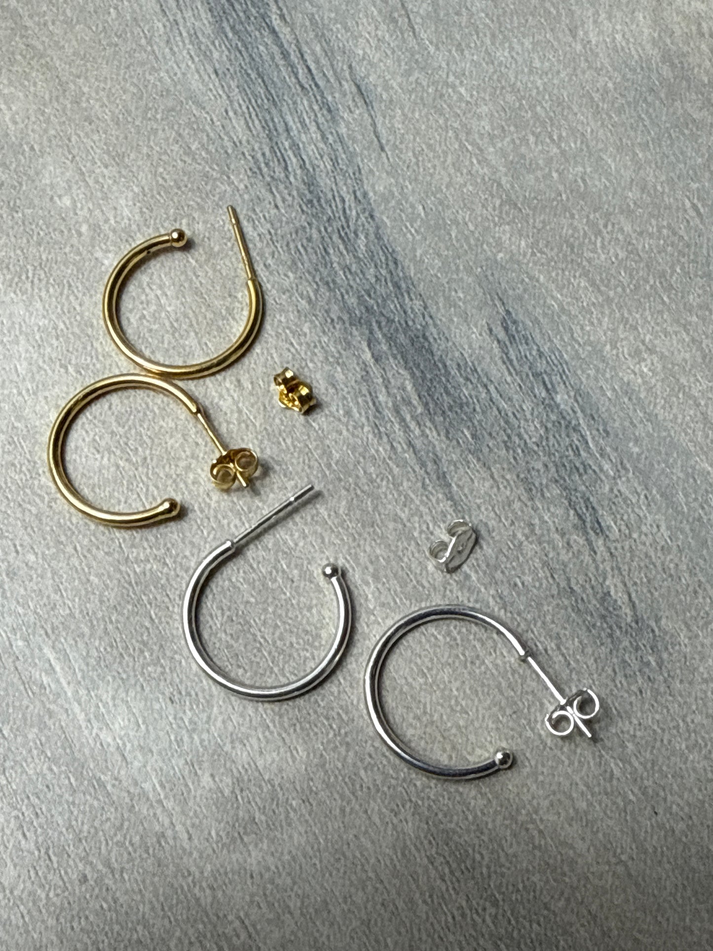 Scroll hoop stud earrings - 925 Sterling Silver & 18k gold