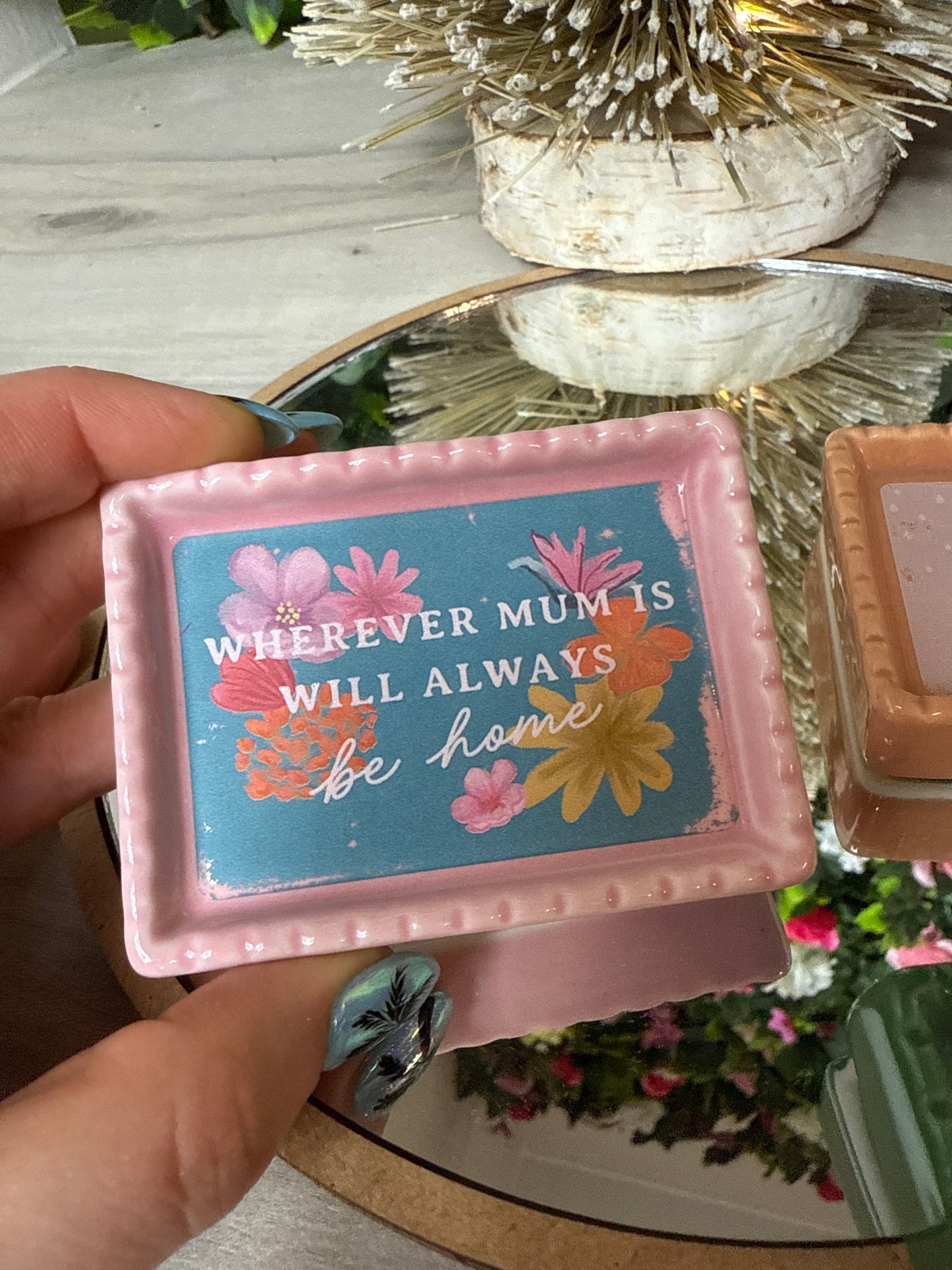 Scallop Vintage Look Trinket Dish