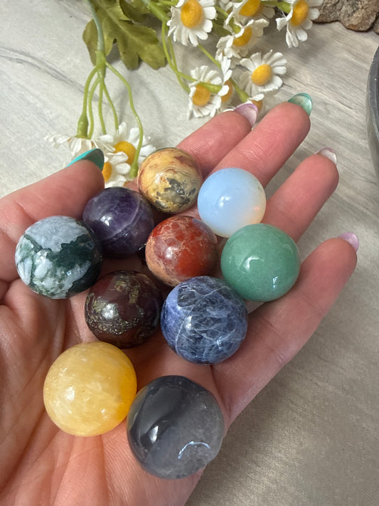 2 x Mystery spheres - 20mm