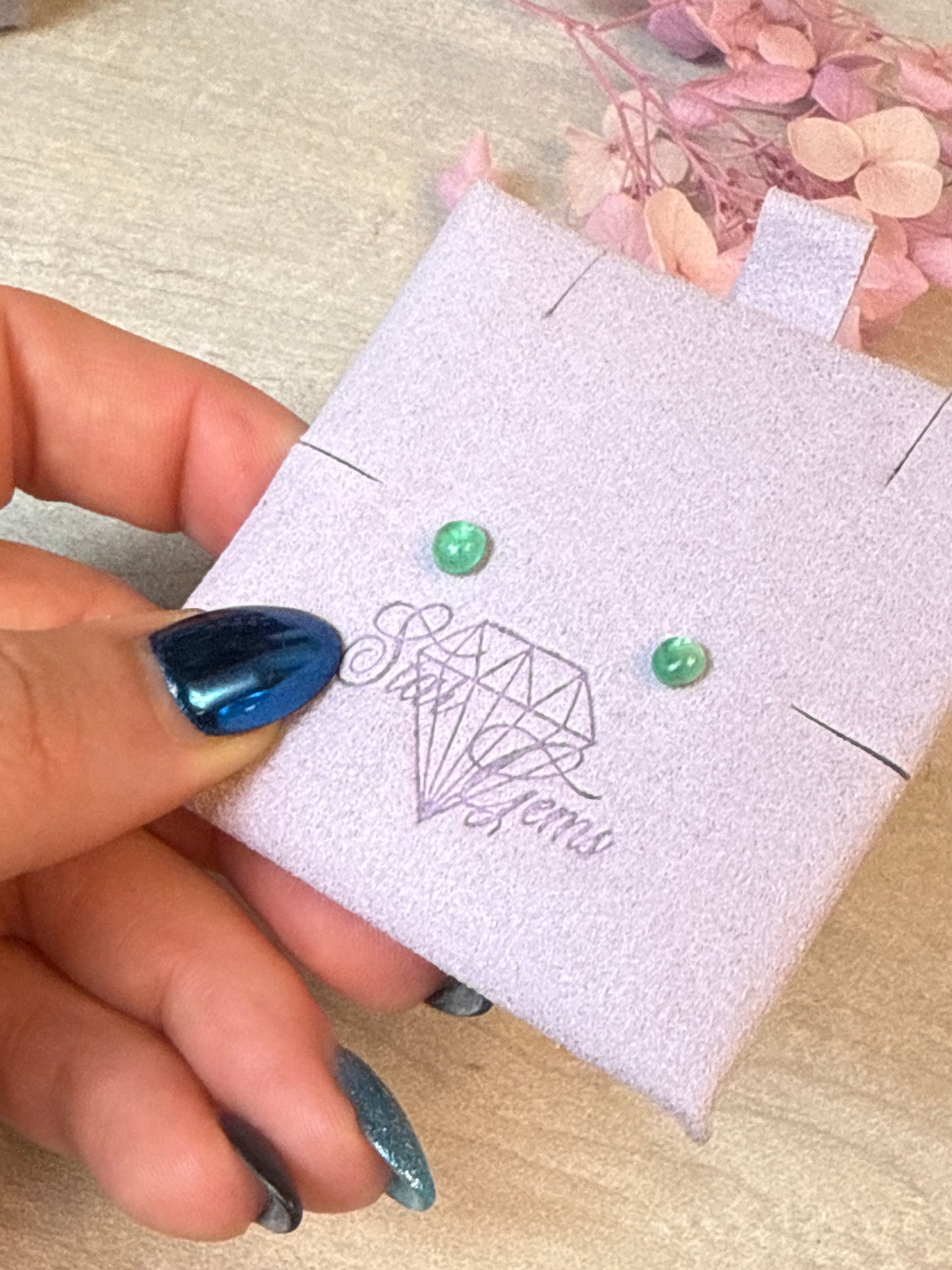 Handmade Indian Emerald 925 Earrings Studs - 4mm