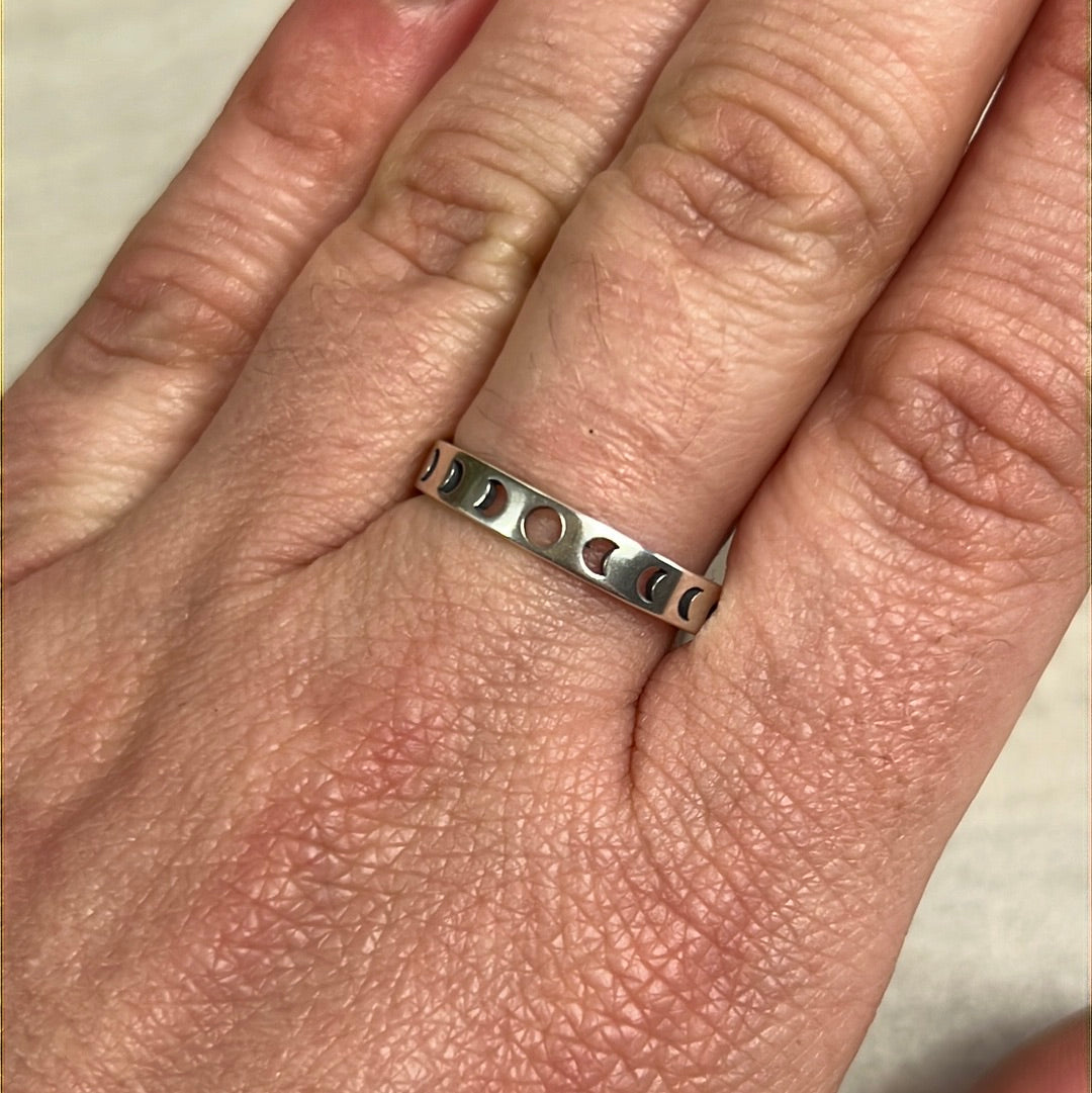 Lunar Moon Phase - Cutout 925 Sterling Silver Ring