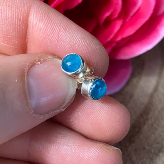 Apatite 925 Sterling Studs Earrings - A grade