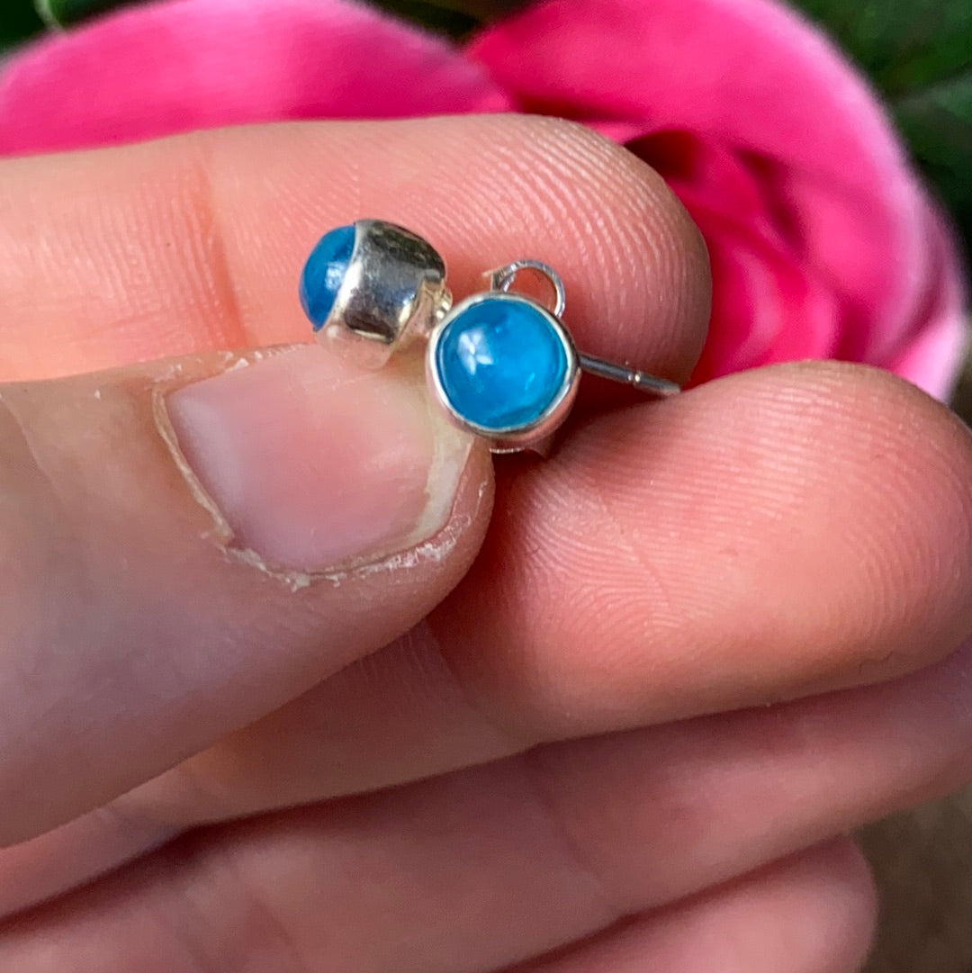 Apatite 925 Sterling Studs Earrings - A grade